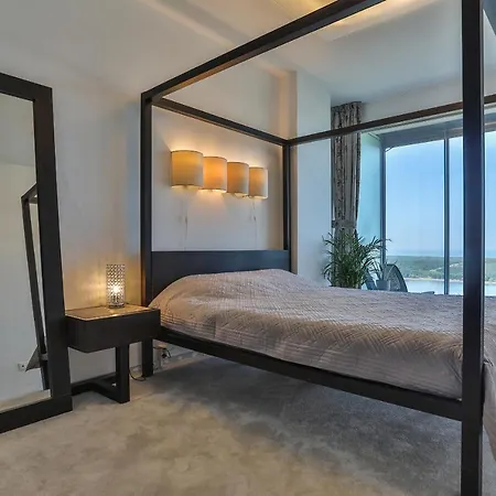 Apartment Panoramic Sea Views